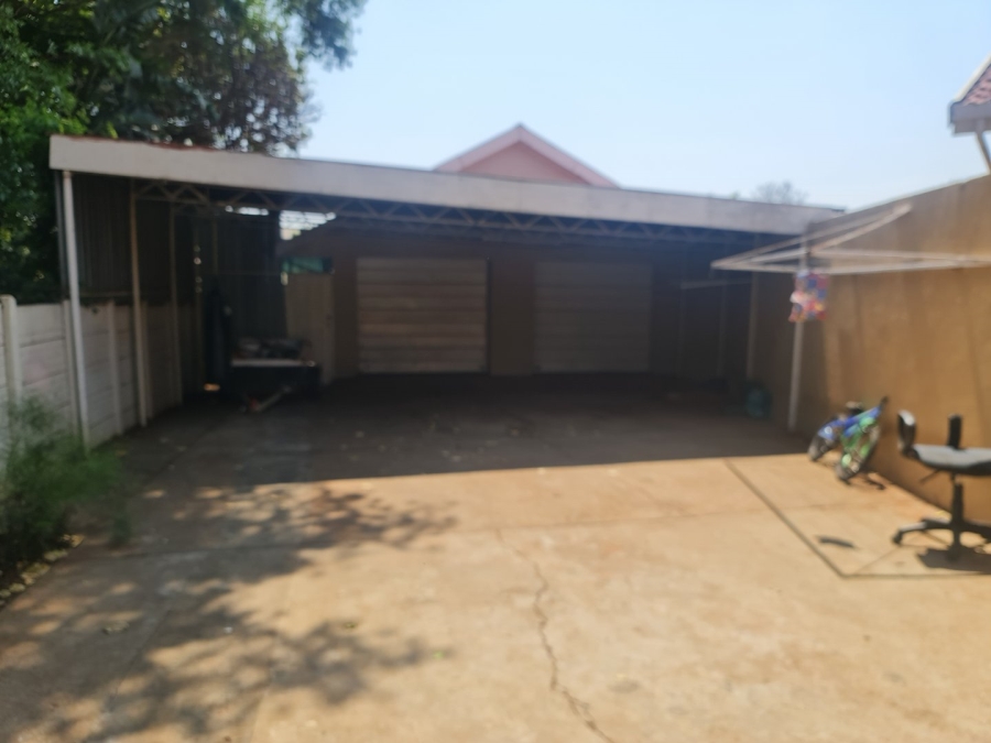 3 Bedroom Property for Sale in Protea Park North West